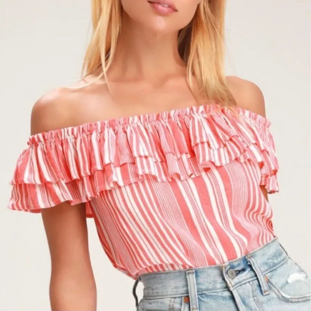 Lulu’s Striped Off Shoulder Crop Top Small